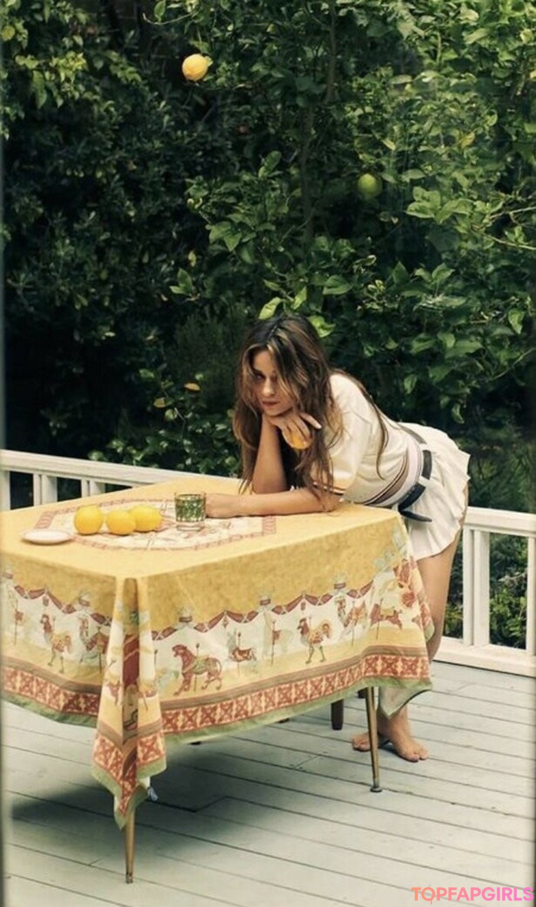 Naakte gelekte OnlyFans-foto van Camila Cabello #1020