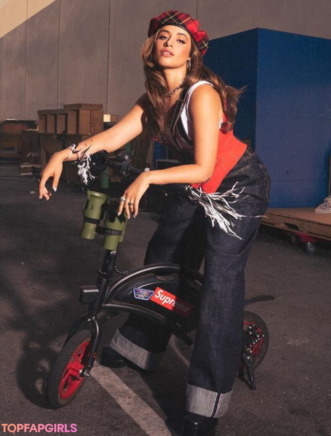 Naakte gelekte OnlyFans-foto van Camila Cabello #1042