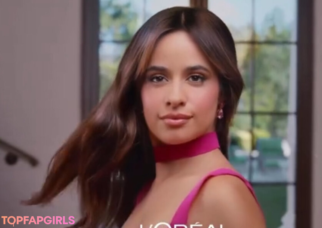 Naakte gelekte OnlyFans-foto van Camila Cabello #1273