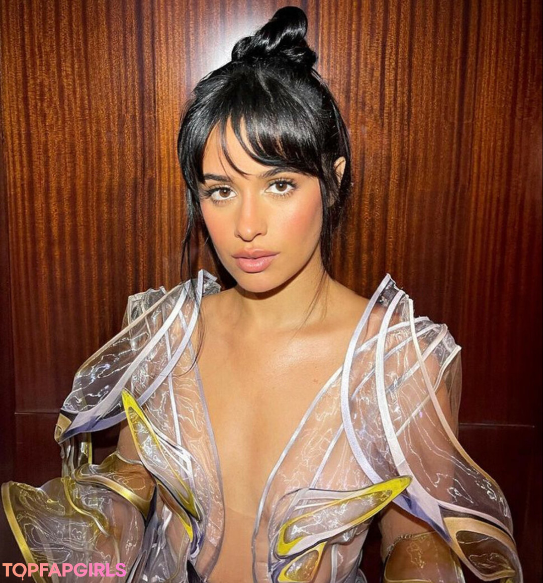 Naakte gelekte OnlyFans-foto van Camila Cabello #1328