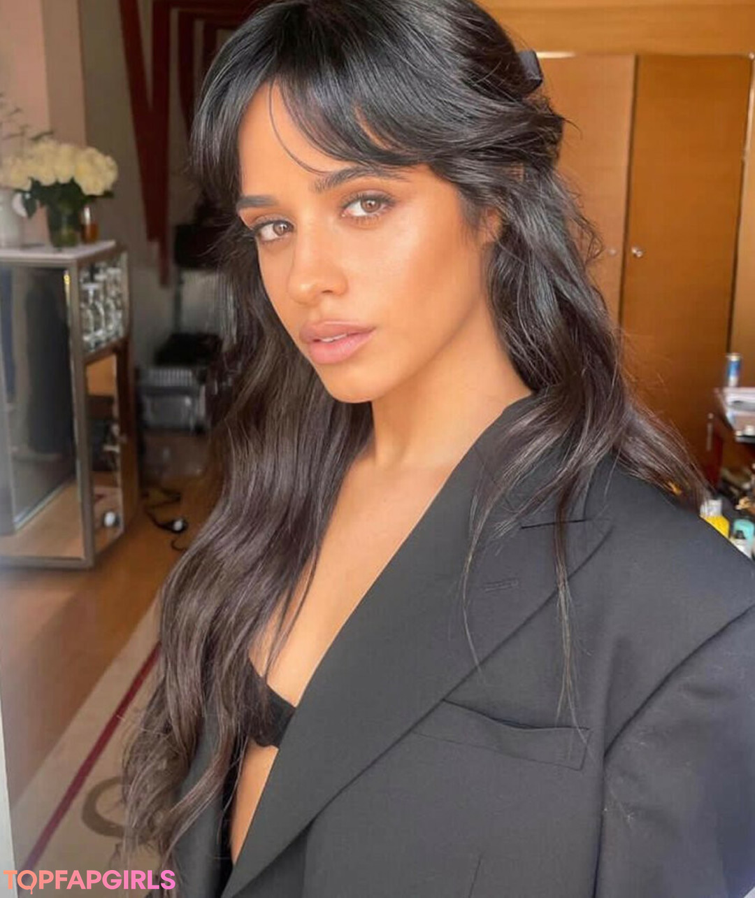 Naakte gelekte OnlyFans-foto van Camila Cabello #1385