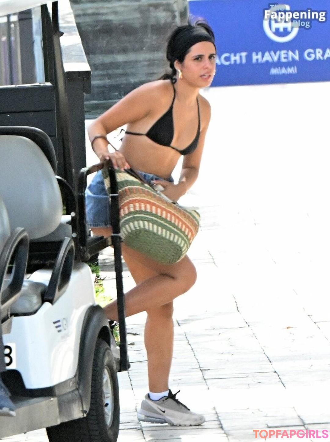 Naakte gelekte OnlyFans-foto van Camila Cabello #1538