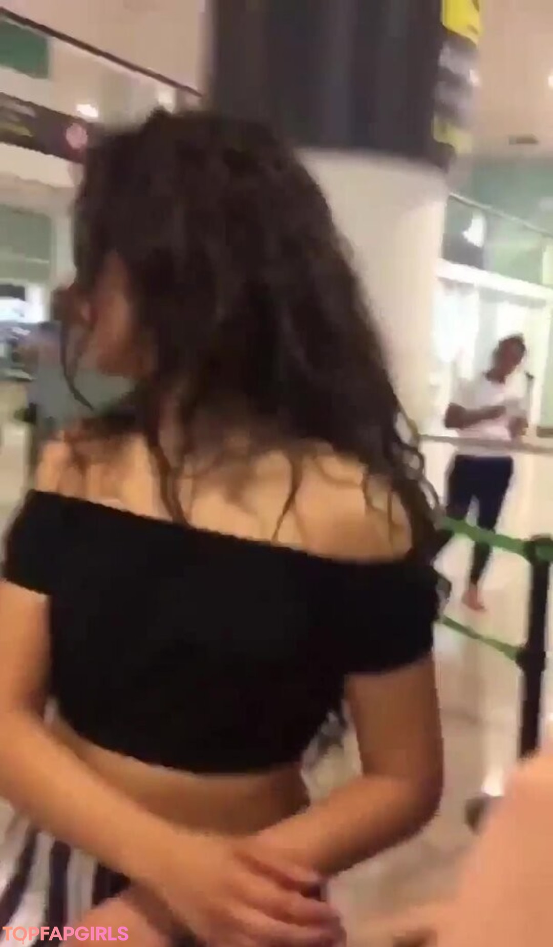 Naakte gelekte OnlyFans-foto van Camila Cabello #1625