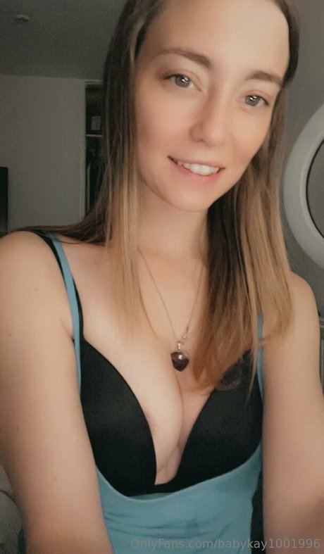 Naakte gelekte OnlyFans-foto van Babykay1001996