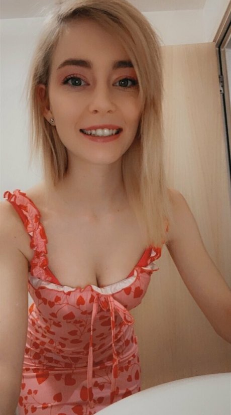Naakte gelekte OnlyFans-foto van Babykay1001996
