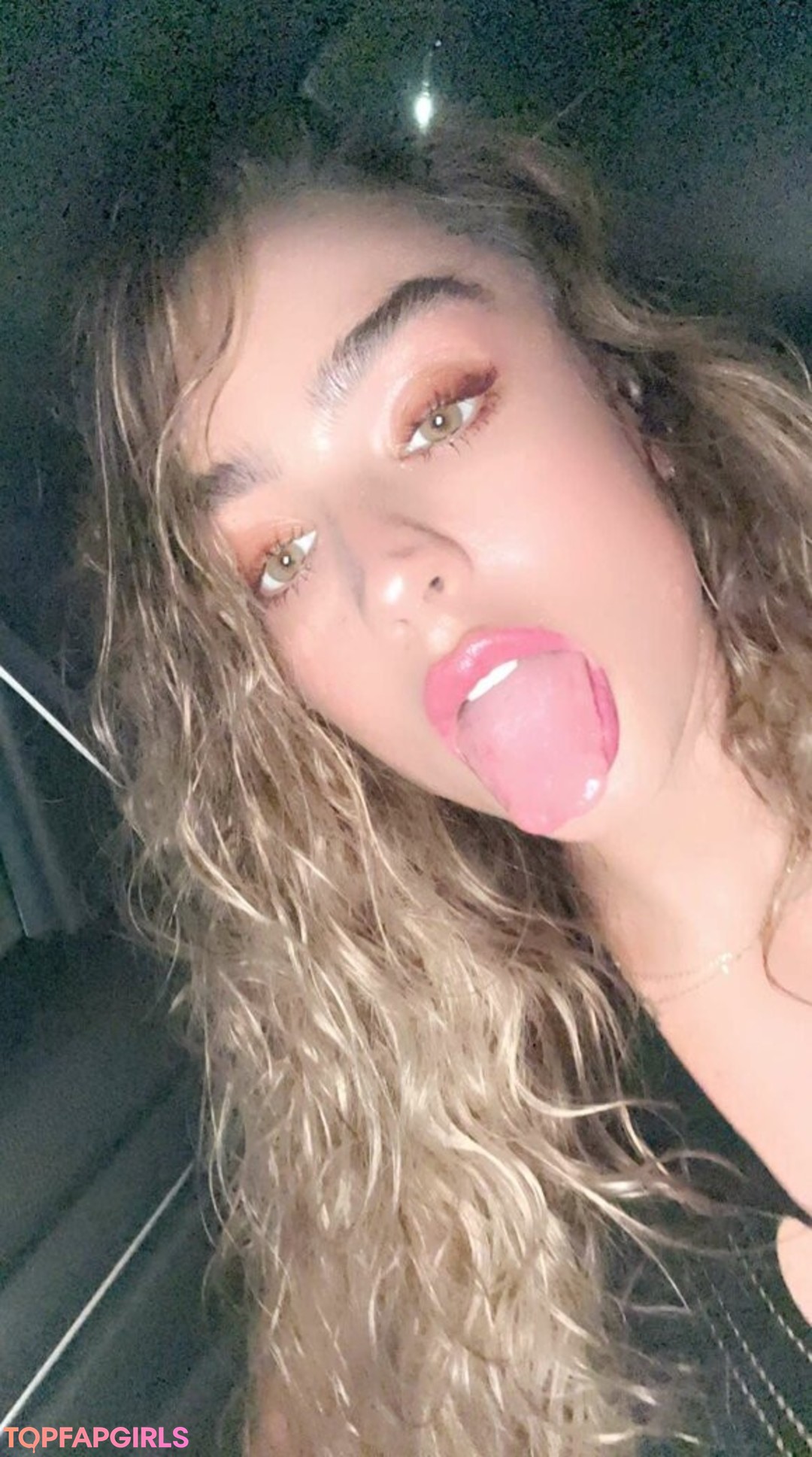 Naakte gelekte OnlyFans-foto van Sommer Ray #1181