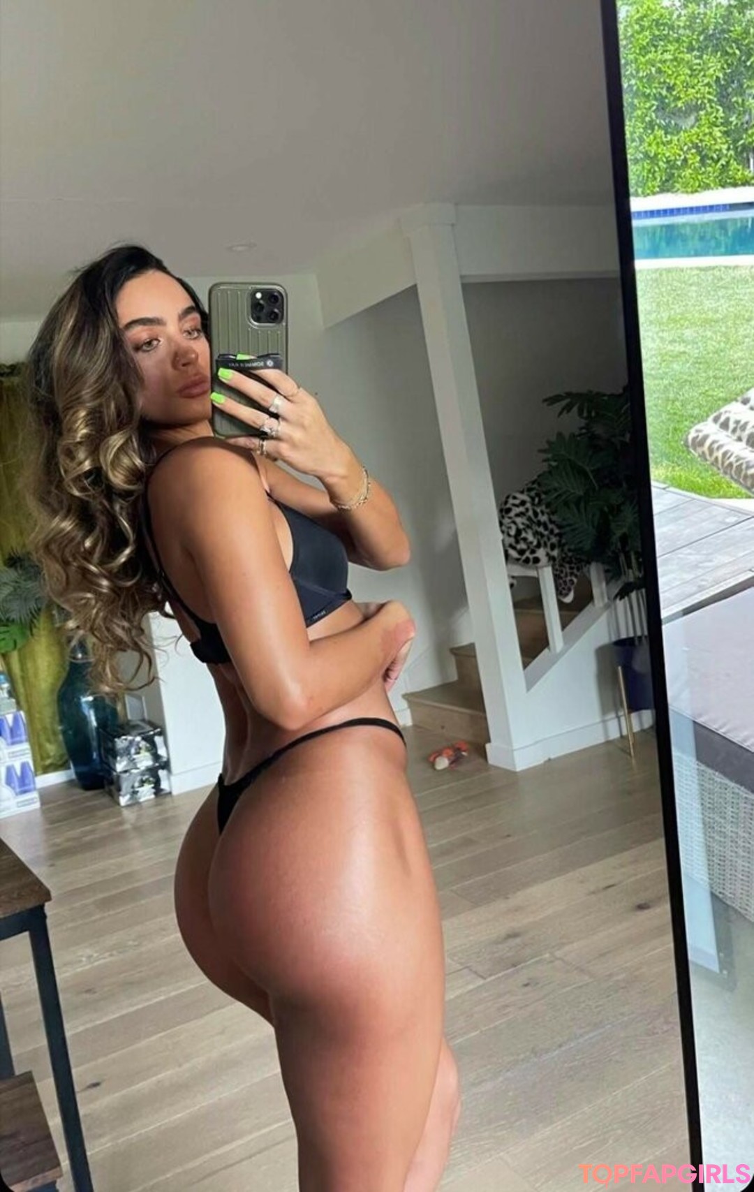 Naakte gelekte OnlyFans-foto van Sommer Ray #1506