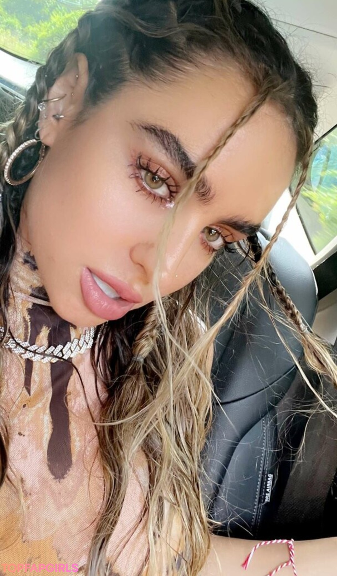 Naakte gelekte OnlyFans-foto van Sommer Ray #1716