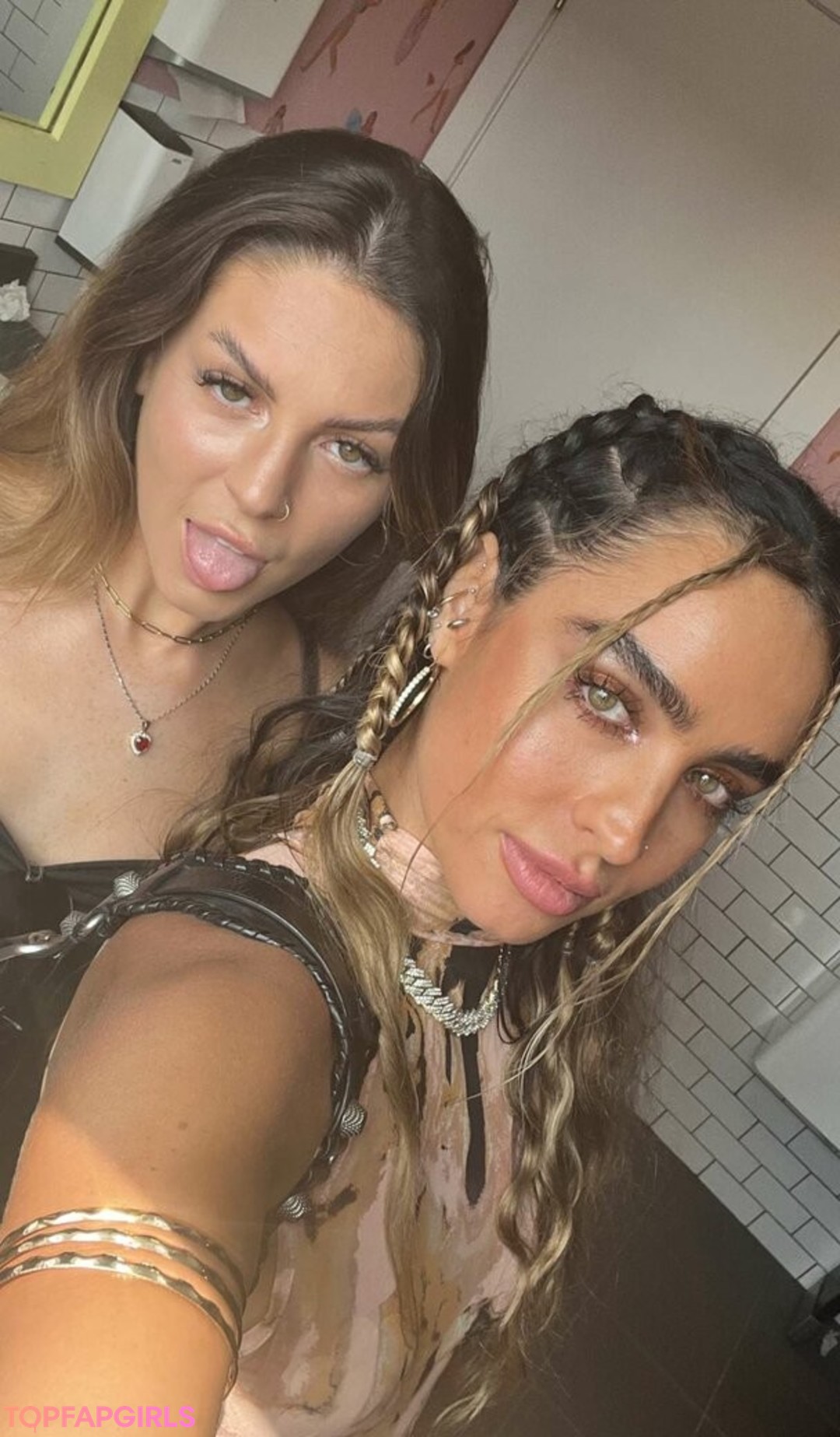 Naakte gelekte OnlyFans-foto van Sommer Ray #1722