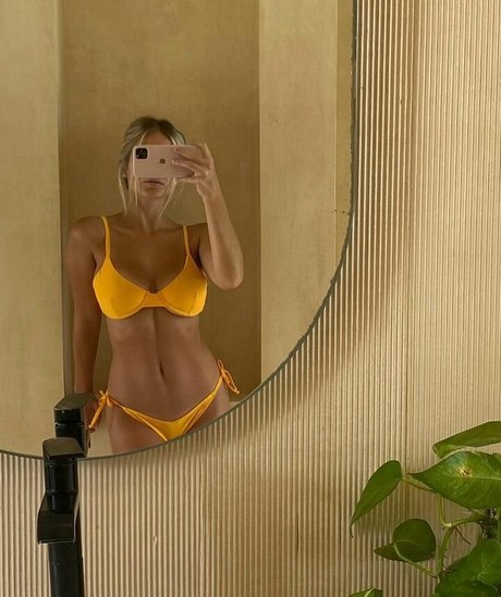 Naakte gelekte OnlyFans-foto van Sol Aguilera
