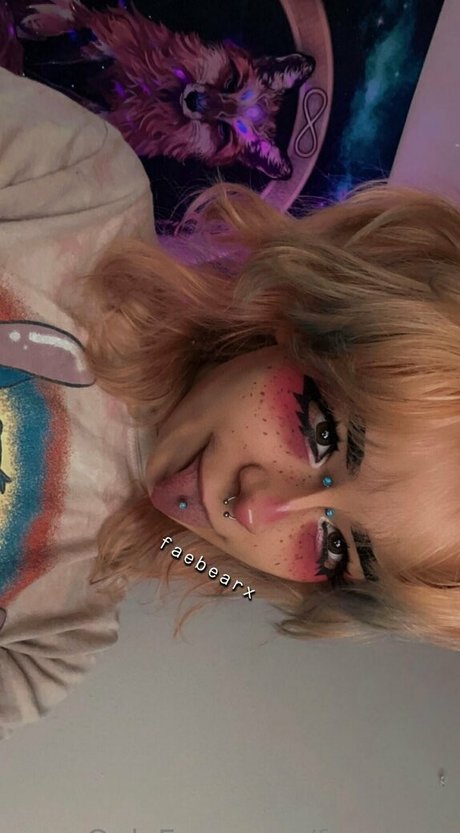 Naakte gelekte OnlyFans-foto van Faexbear
