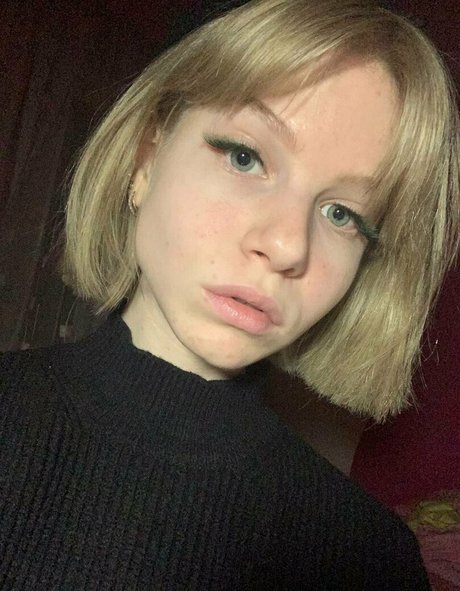 Naakte gelekte OnlyFans-foto van Bannannahanna
