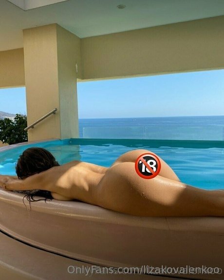 Naakte gelekte OnlyFans-foto van Lizakovalenkoo