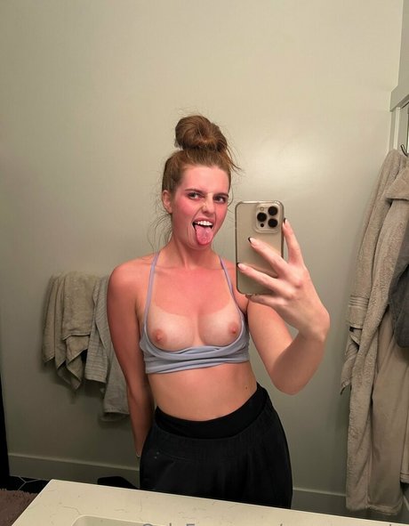 Naakte gelekte OnlyFans-foto van Gracesweets