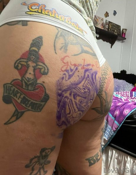 Naakte gelekte OnlyFans-foto van Lovelygia