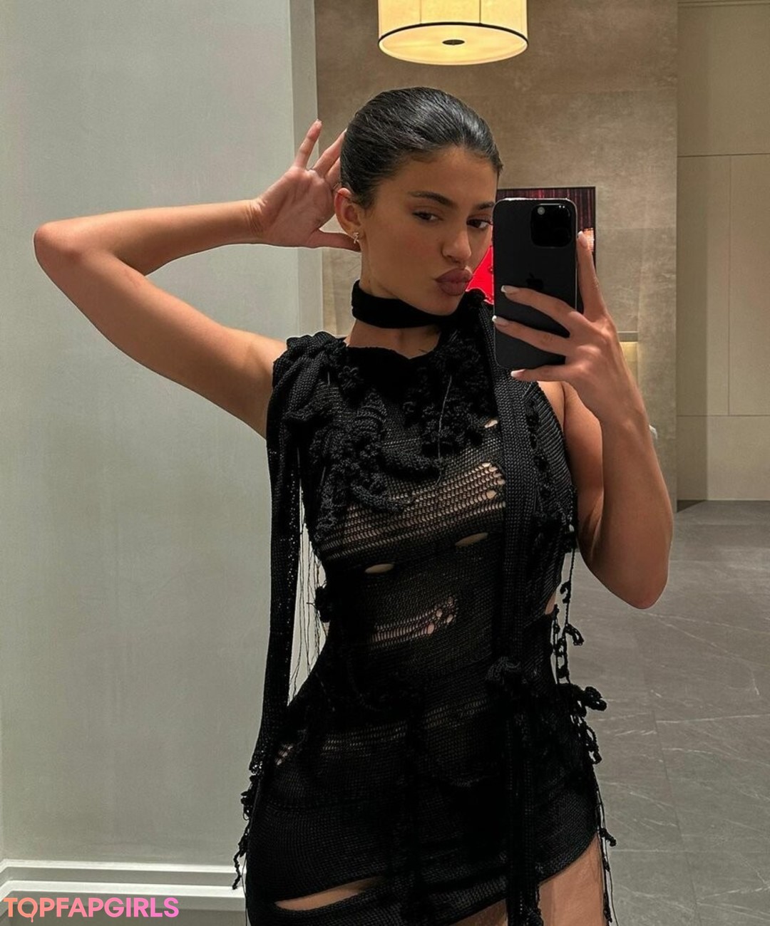 Naakte gelekte OnlyFans-foto van Kylie Jenner #1041