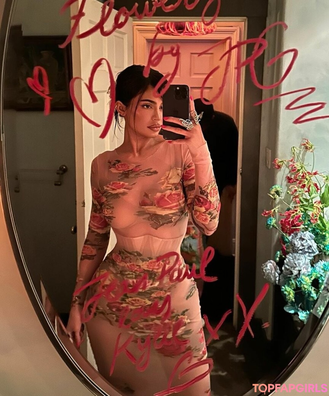 Naakte gelekte OnlyFans-foto van Kylie Jenner #1128