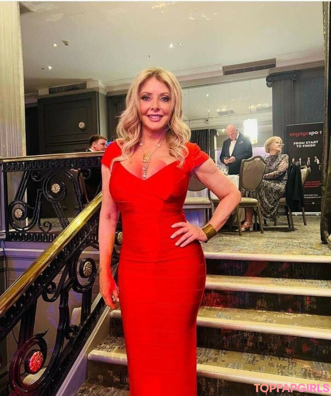Naakte gelekte OnlyFans-foto van Carol Vorderman #1099