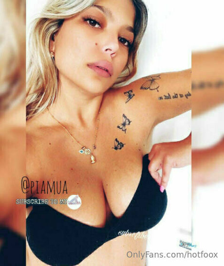 Naakte gelekte OnlyFans-foto van Hotfoox