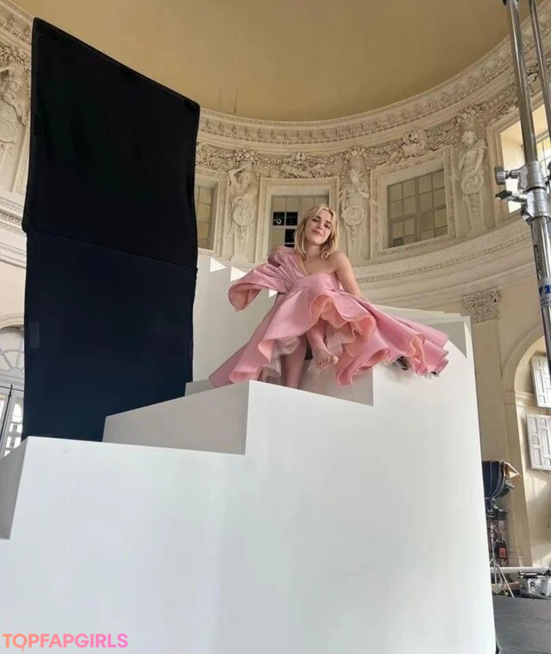 Naakte gelekte OnlyFans-foto van Kiernan Shipka #1361