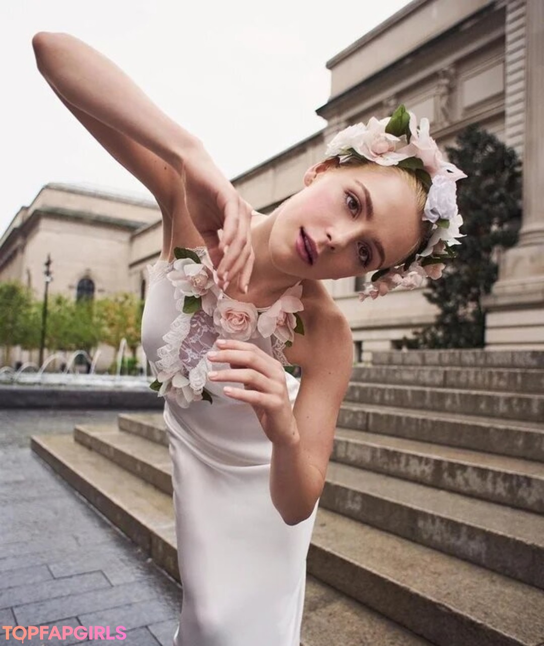 Naakte gelekte OnlyFans-foto van Kiernan Shipka #1586