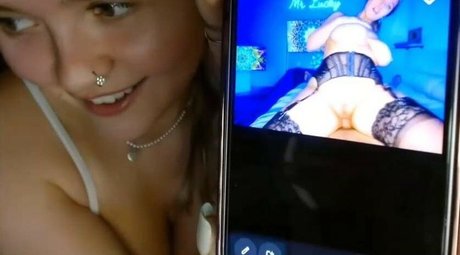 Naakte gelekte OnlyFans-foto van Angiefaith