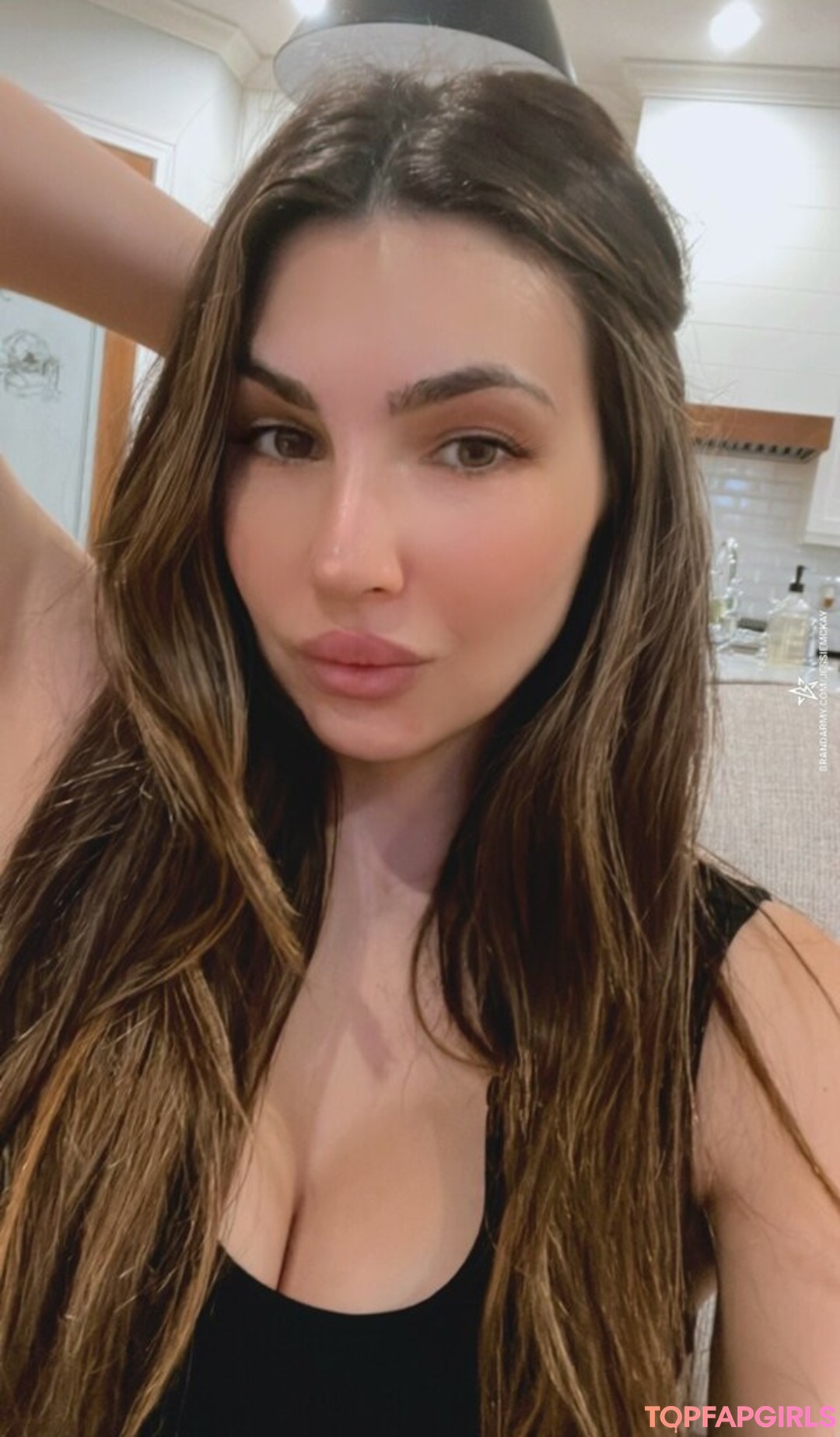 Naakte gelekte OnlyFans-foto van Cassie Lee #1601