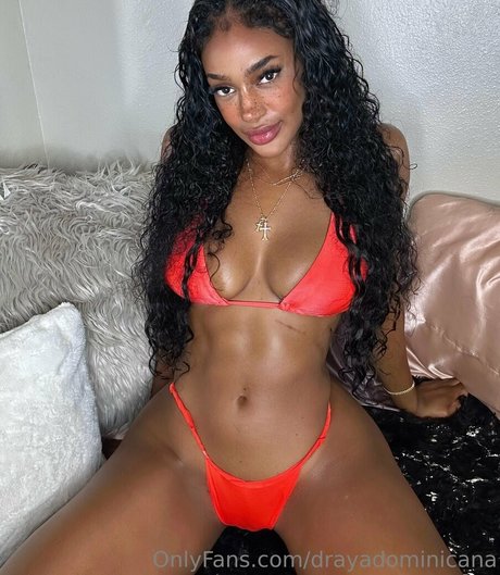 Naakte gelekte OnlyFans-foto van Drayadominicana