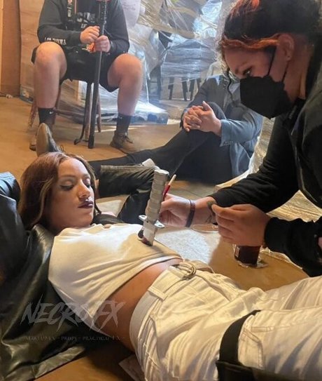 Naakte gelekte OnlyFans-foto van Sasha Banks