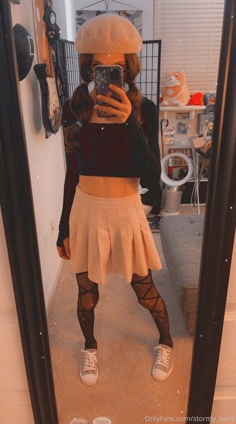 Stormy_buns