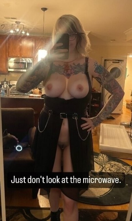 Naakte gelekte OnlyFans-foto van Ai Generated Celebrity Nudes