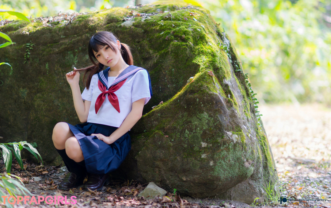 Naakte gelekte OnlyFans-foto van Fantasy Factory #1038