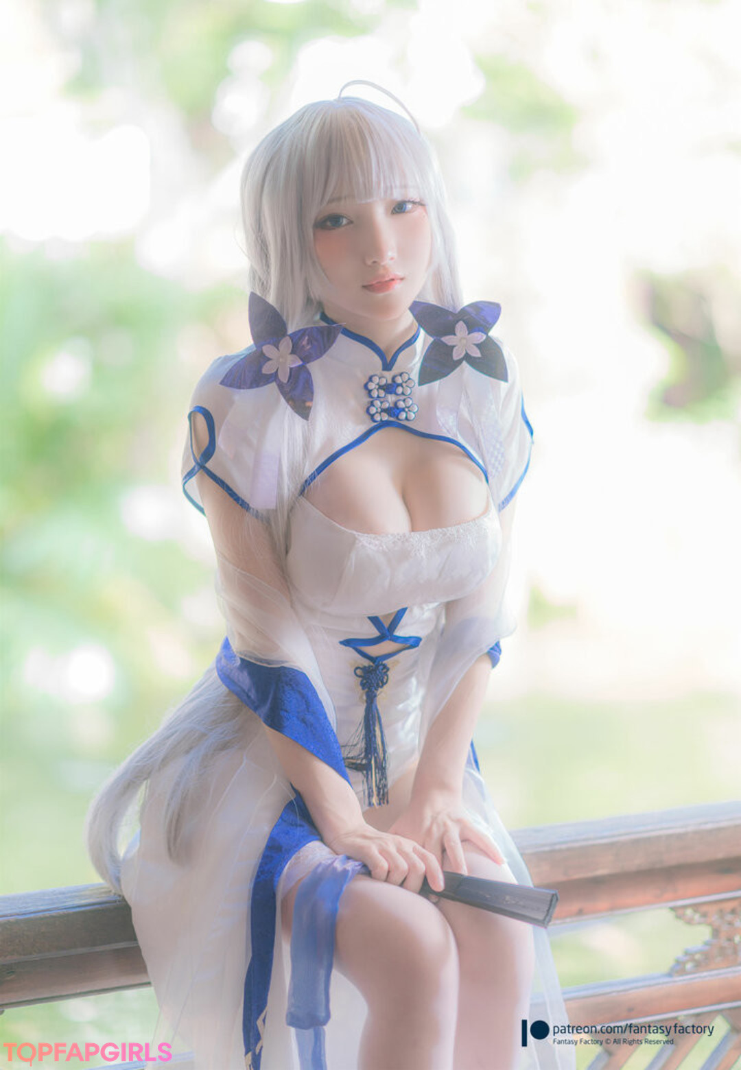 Naakte gelekte OnlyFans-foto van Fantasy Factory #1266