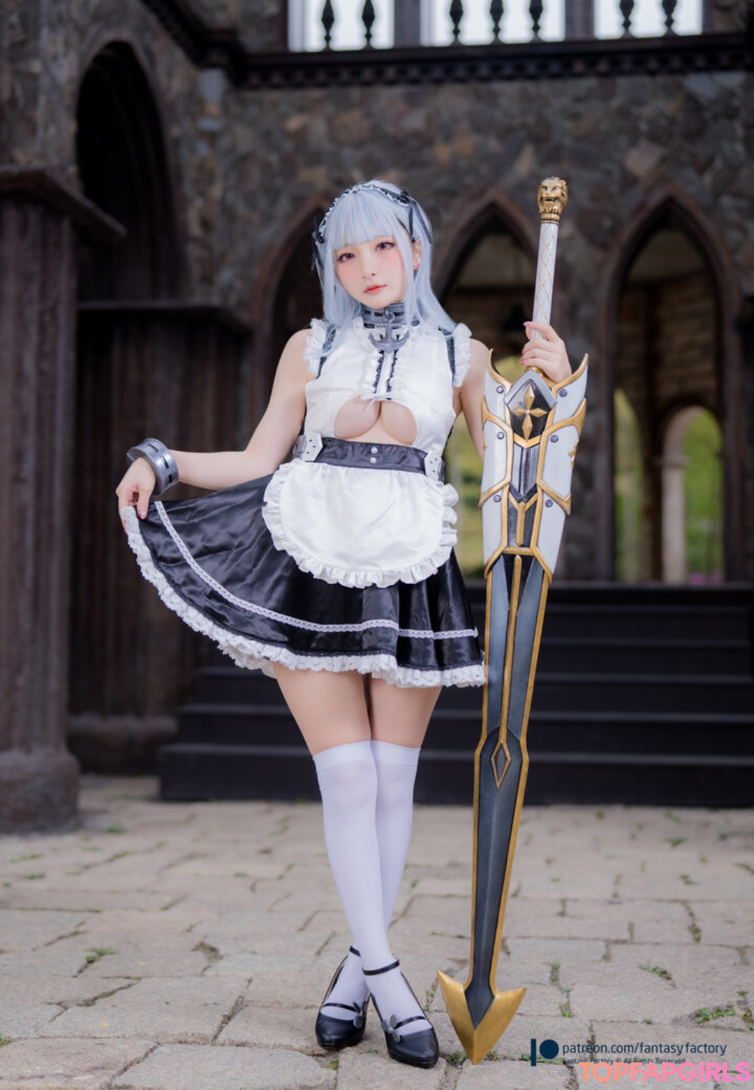 Naakte gelekte OnlyFans-foto van Fantasy Factory #1523