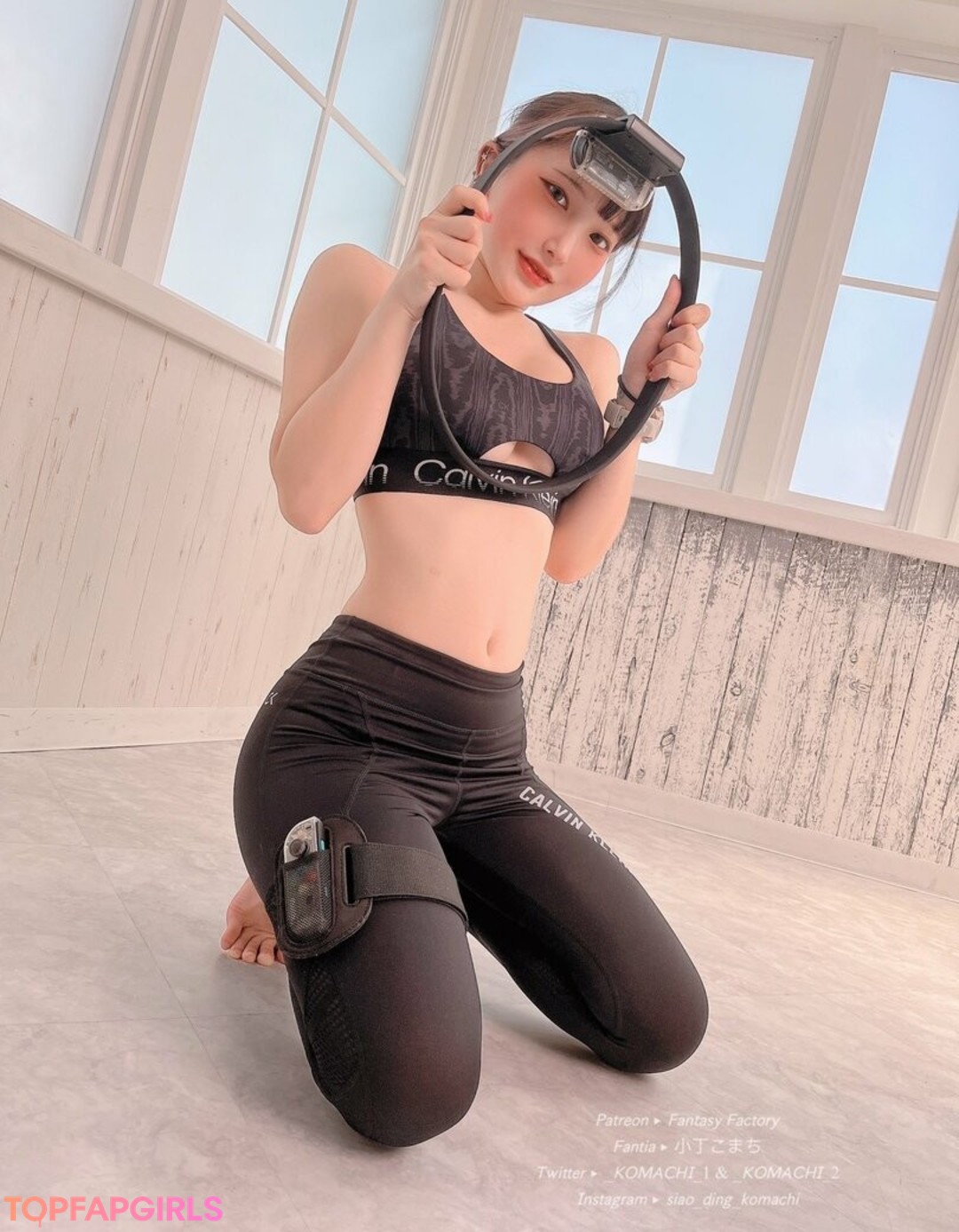 Naakte gelekte OnlyFans-foto van Fantasy Factory #1772