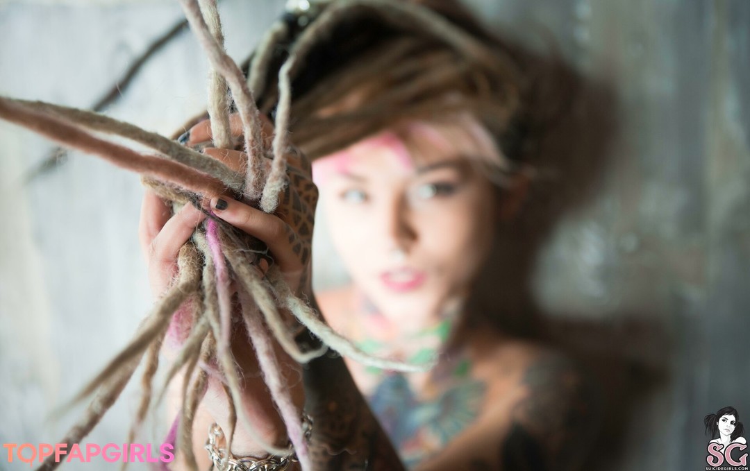 Naakte gelekte OnlyFans-foto van Fishball Suicide #1072