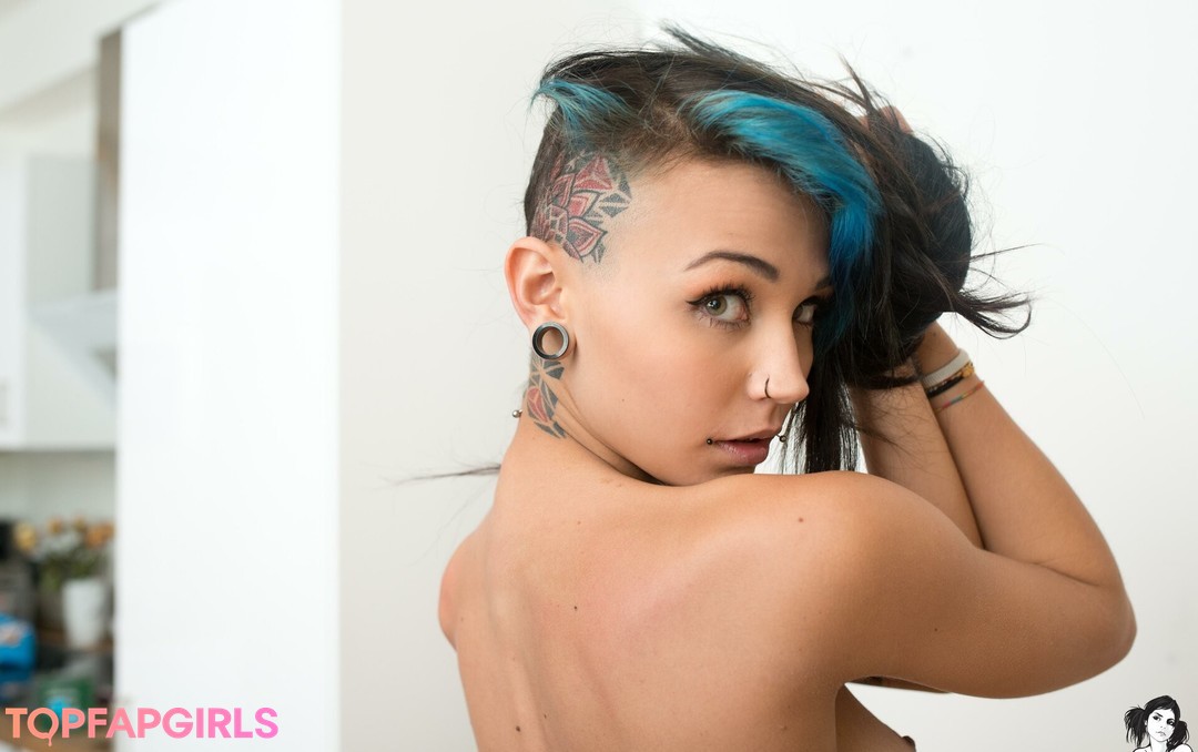 Naakte gelekte OnlyFans-foto van Fishball Suicide #1115