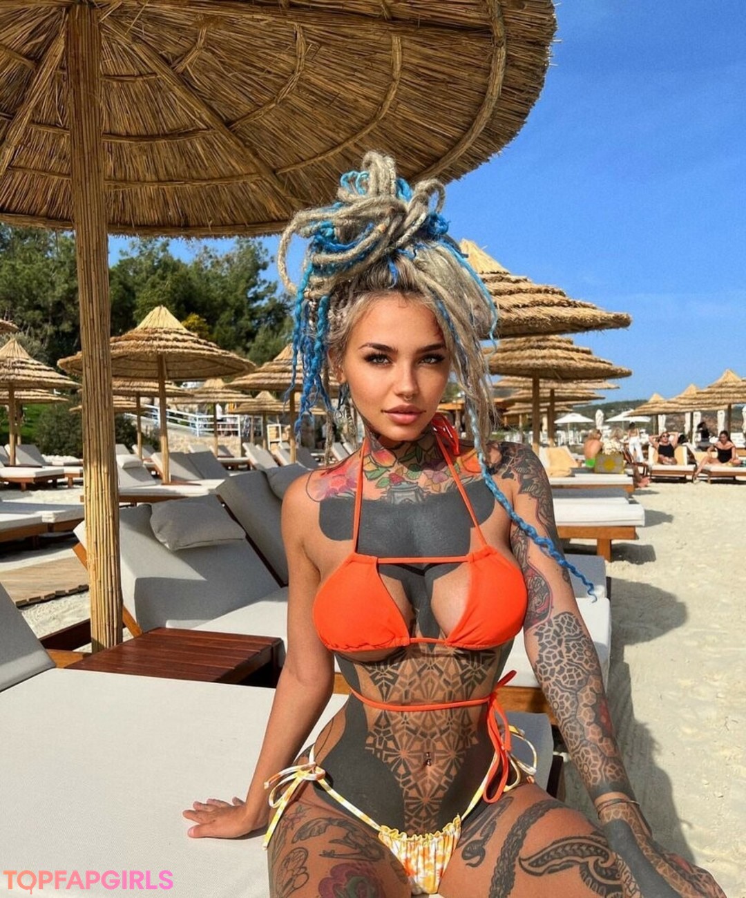 Naakte gelekte OnlyFans-foto van Fishball Suicide #1175