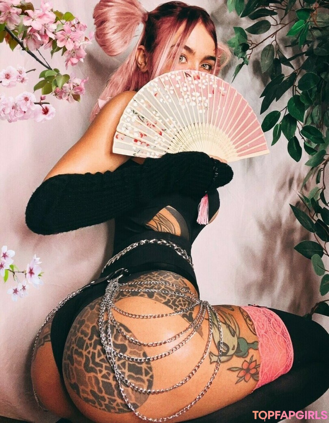 Naakte gelekte OnlyFans-foto van Fishball Suicide #1231