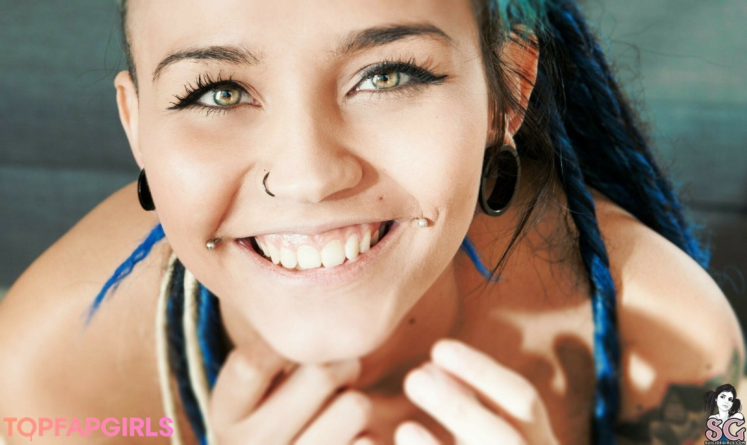 Naakte gelekte OnlyFans-foto van Fishball Suicide #1461