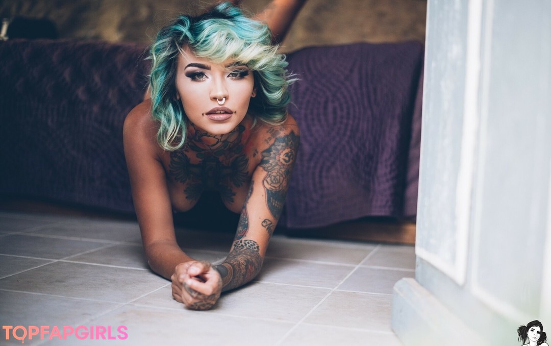 Naakte gelekte OnlyFans-foto van Fishball Suicide #1474