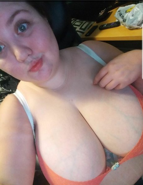 Naakte gelekte OnlyFans-foto van Misscat23