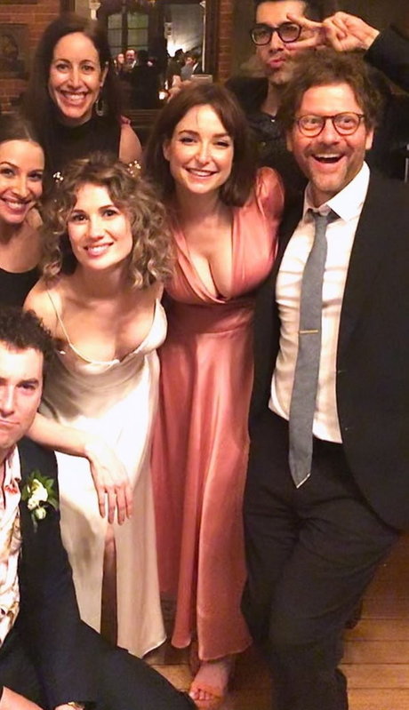 Naakte gelekte OnlyFans-foto van Milana Vayntrub