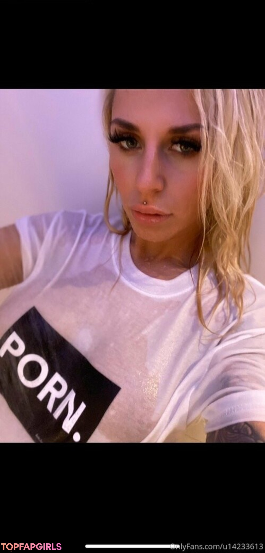 Naakte gelekte OnlyFans-foto van Hotwifey #55 Naakte gelekte OnlyFans-foto van Hotwifey #55