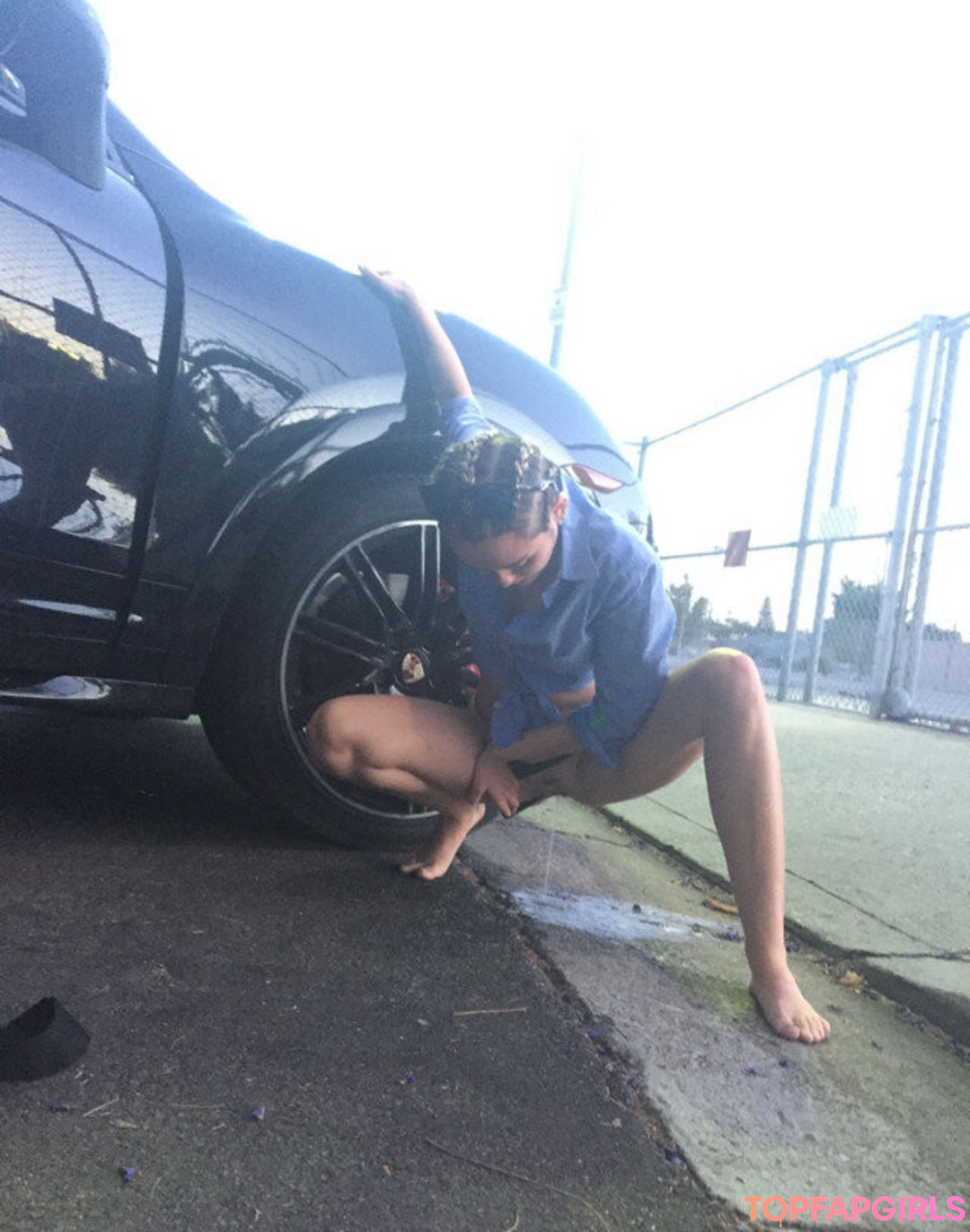 Naakte gelekte OnlyFans-foto van Miley Cyrus #1976