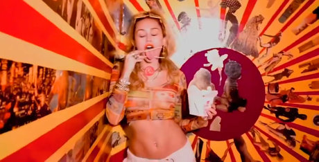 Naakte gelekte OnlyFans-foto van Miley Cyrus