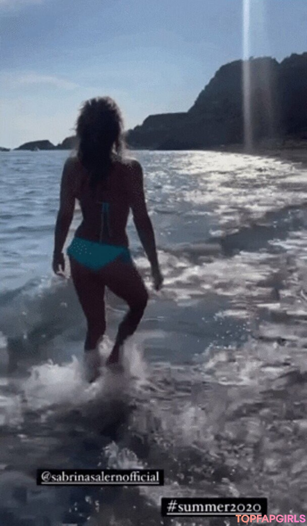 Naakte gelekte OnlyFans-foto van Sabrina Salerno #1336