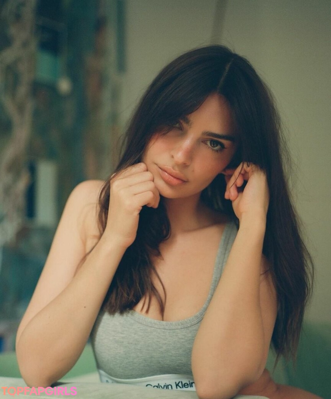 Naakte gelekte OnlyFans-foto van Emily Ratajkowski #1195