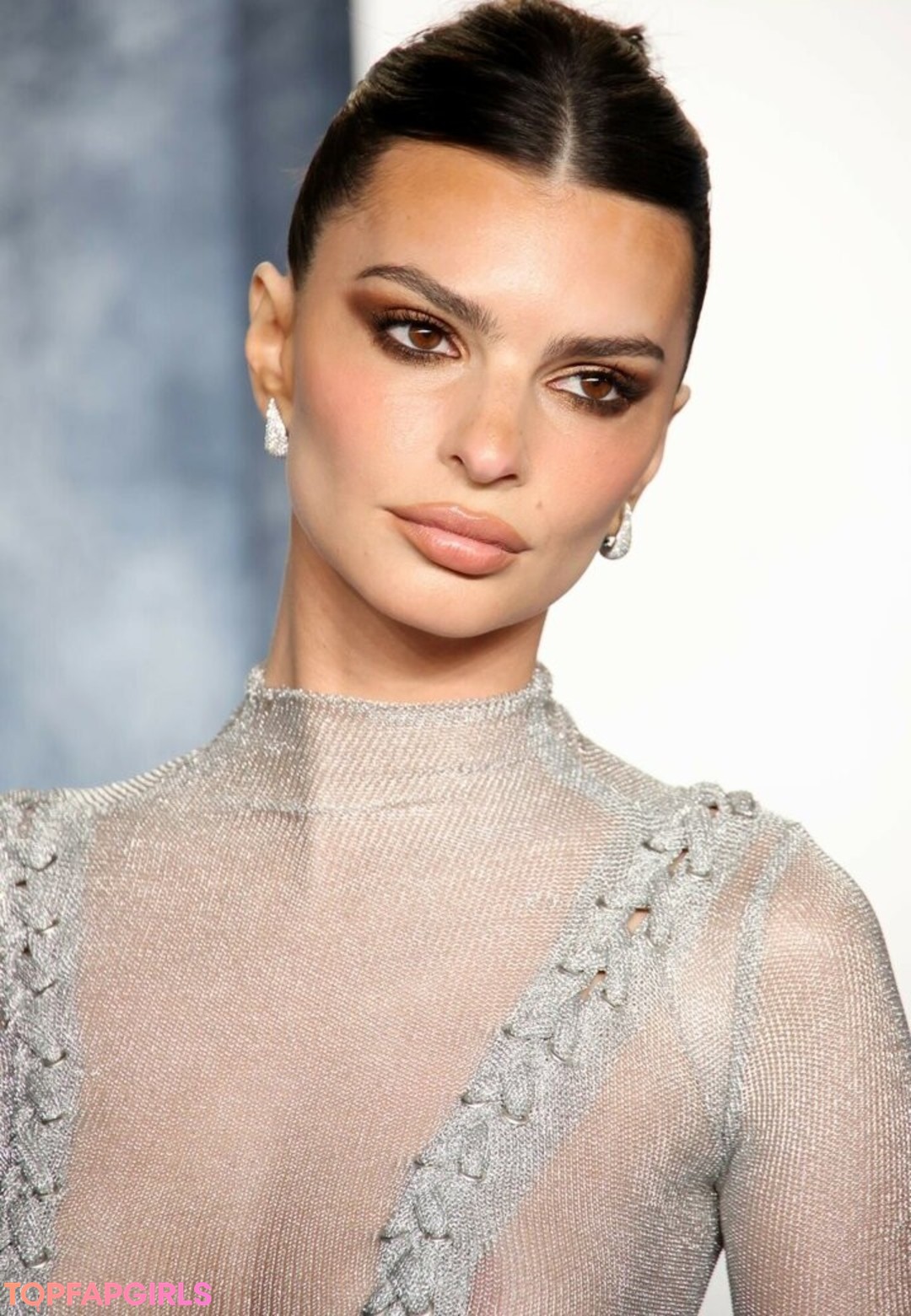 Naakte gelekte OnlyFans-foto van Emily Ratajkowski #1426