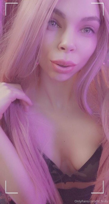 Lil_holly
